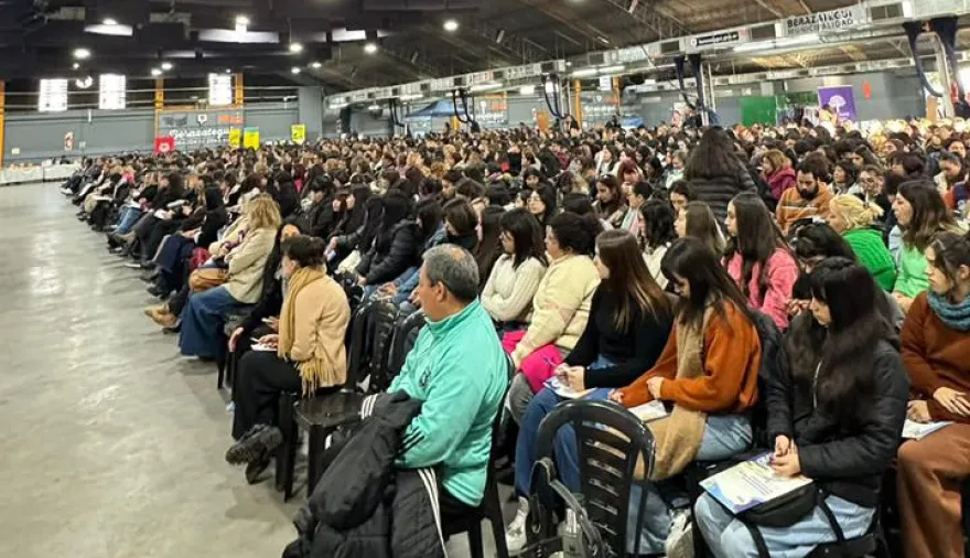 Berazategui: 1300 docentes participaron de un congreso educativo