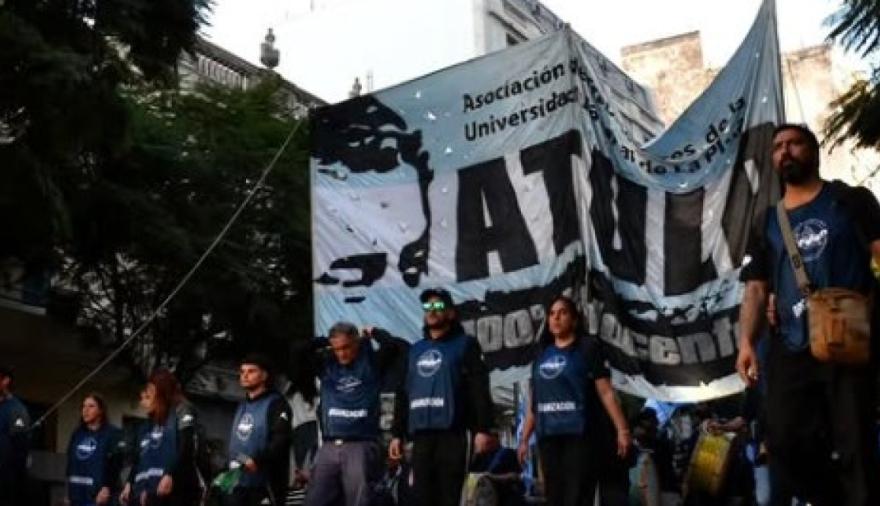 Paro de 48 horas en la UNLP: no hay clases en facultades y colegios este 3 y 4 de junio