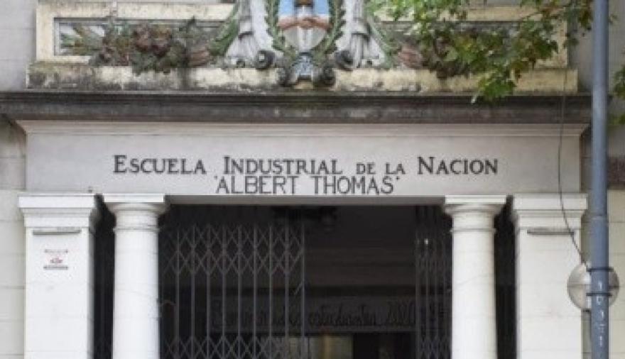 Denuncian que la caldera del Albert Thomas sigue rota y afecta el normal dictado de clases en La Plata