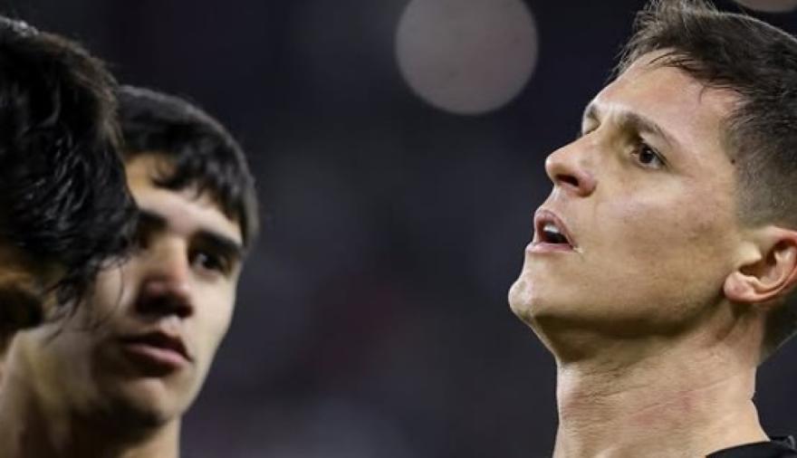 Estudiantes aplastó a Universidad Católica y dejó una señal fuerte en la Copa