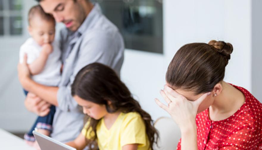Proponen en La Plata un programa gratuito para asistir a familias con deudas