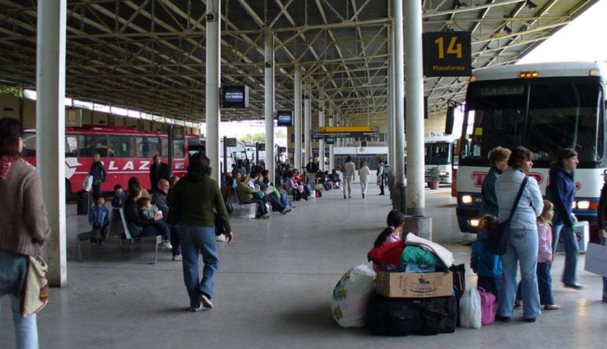 Nuevo micro entre La Plata y el interior: dónde no podrá subir ni bajar pasajeros