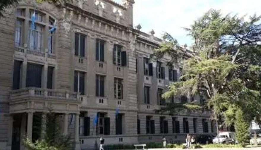 Abren las inscripciones para los colegios de la UNLP: fechas, requisitos y cómo anotarse