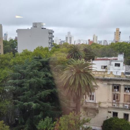 Lunes con lluvias en el AMBA: pronostican chaparrones aislados y mejoras recién el martes por la noche