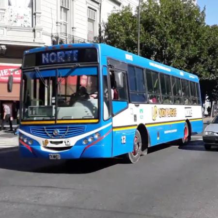 Nuevo aumento del boleto de micro en La Plata: cuánto costará viajar desde este viernes