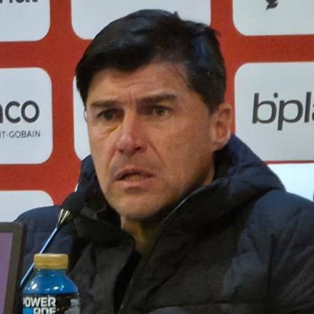 Alexander Medina lamentó la eliminación de Estudiantes y aseguró: “No tengo nada que reprocharles a los jugadores”