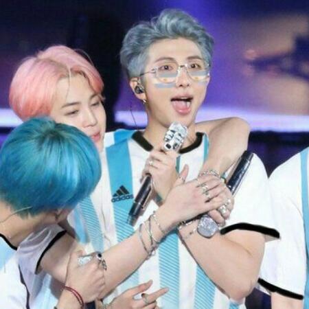 Fans de BTS piden que la banda sea declarada “Huésped de Honor” en La Plata durante su visita de octubre