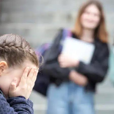 Psicólogos en escuelas: impulsan un proyecto para fortalecer la salud mental en la provincia