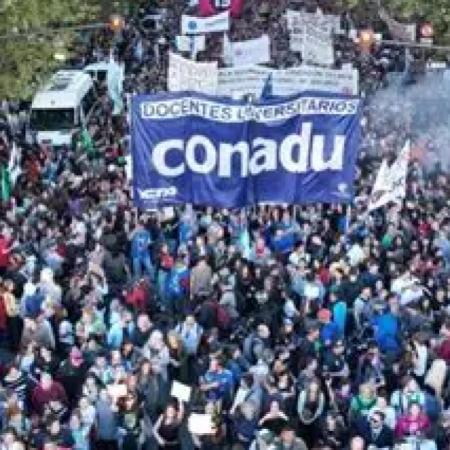 Docentes universitarios realizarán un nuevo paro para exigir el cumplimiento de la Ley de Financiamiento