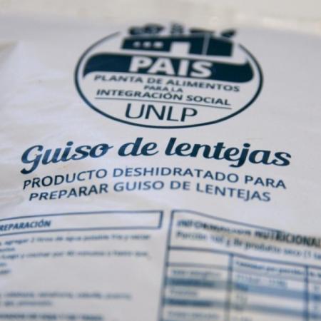 La planta de alimentos de la UNLP alcanzó una producción de 150 mil raciones para organizaciones sociales