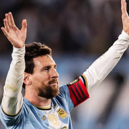 Messi tuvo su noche soñada, pero la despedida dejó críticas: goles, emoción y un homenaje que supo a poco